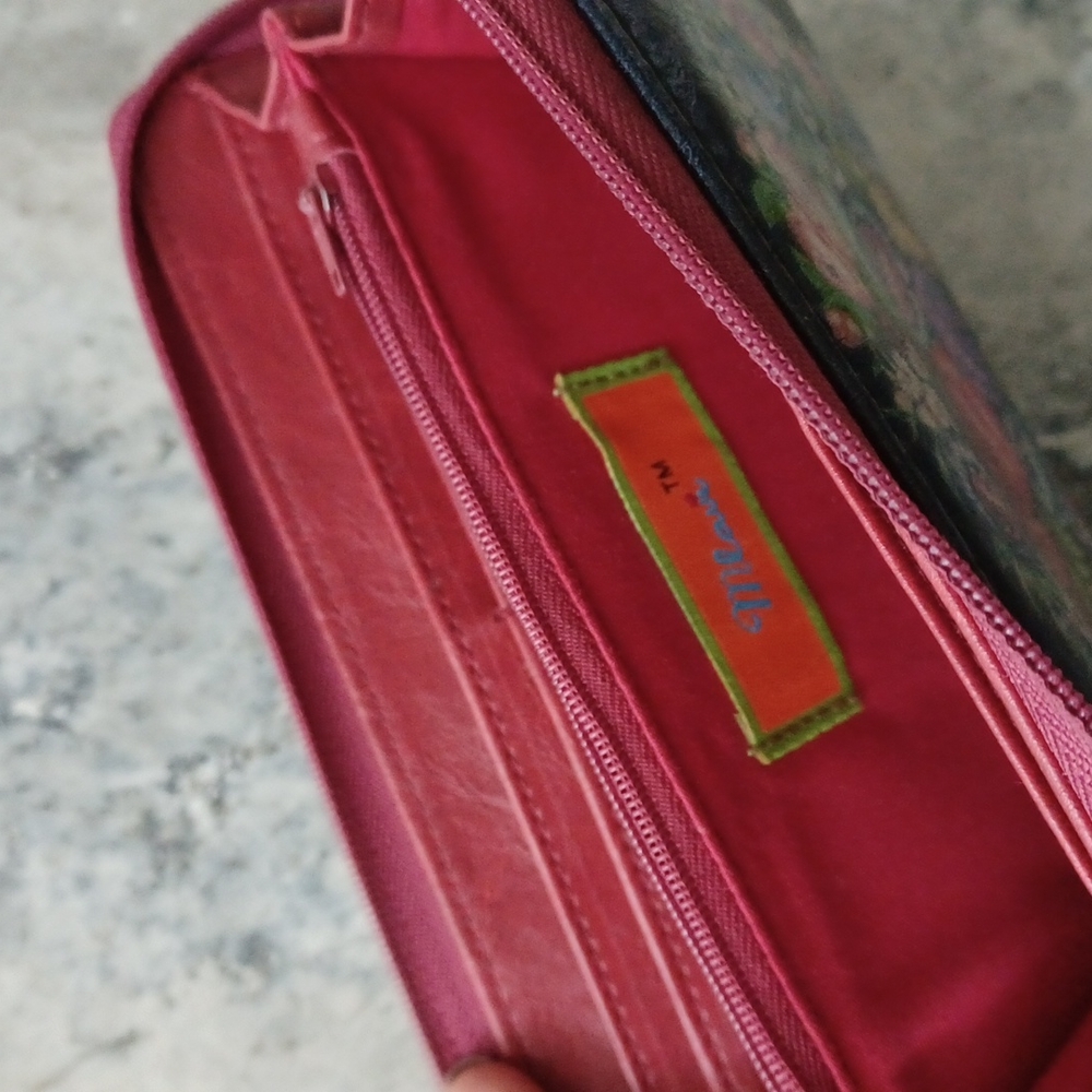 Wallet - Picture 4 of 16